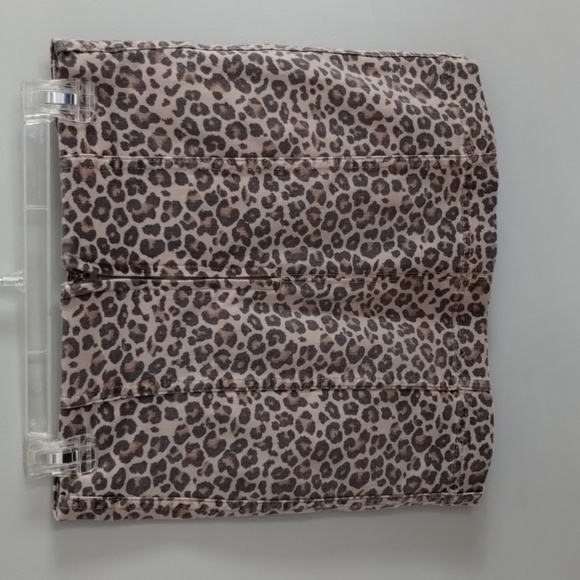 Leopard Y2K Skirt - Picture 4 of 6